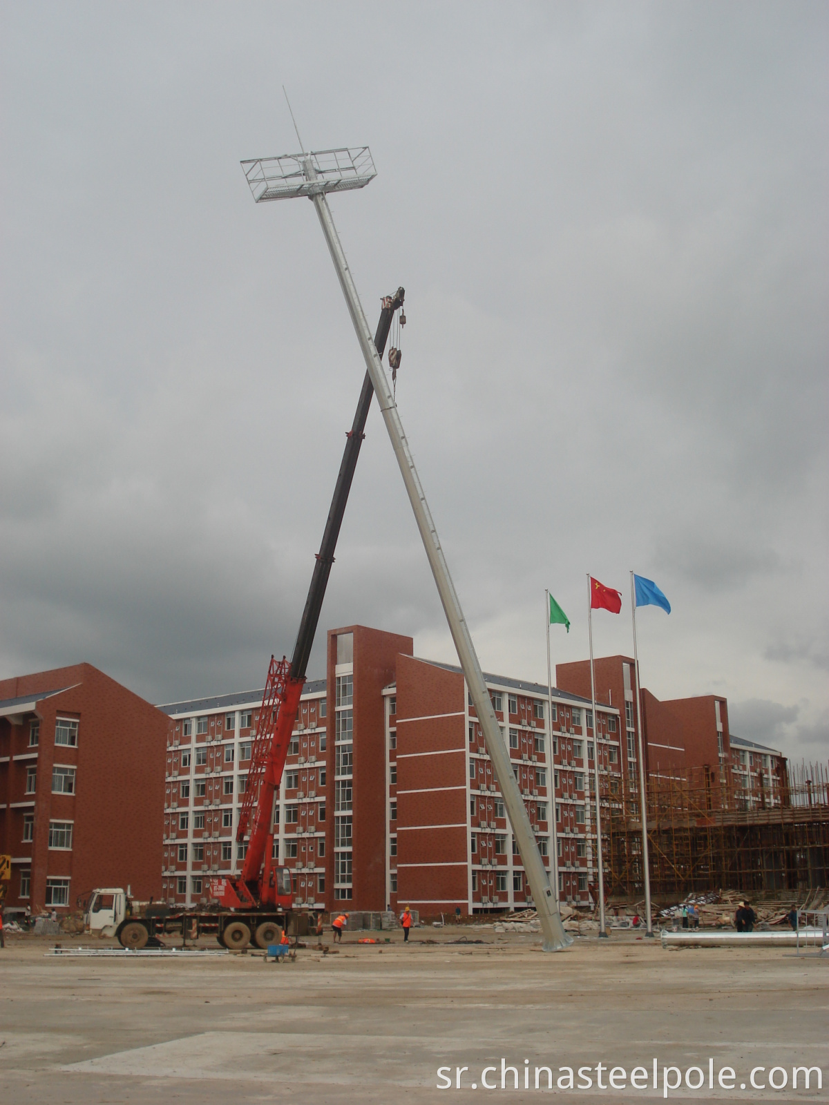 30m single face illuminate high Mast lighting installation